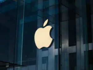 Qué es más grande Apple o Microsoft